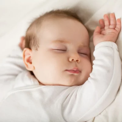 الضوضاء البيضاء لنوم طفلك بسرعة وهدوء